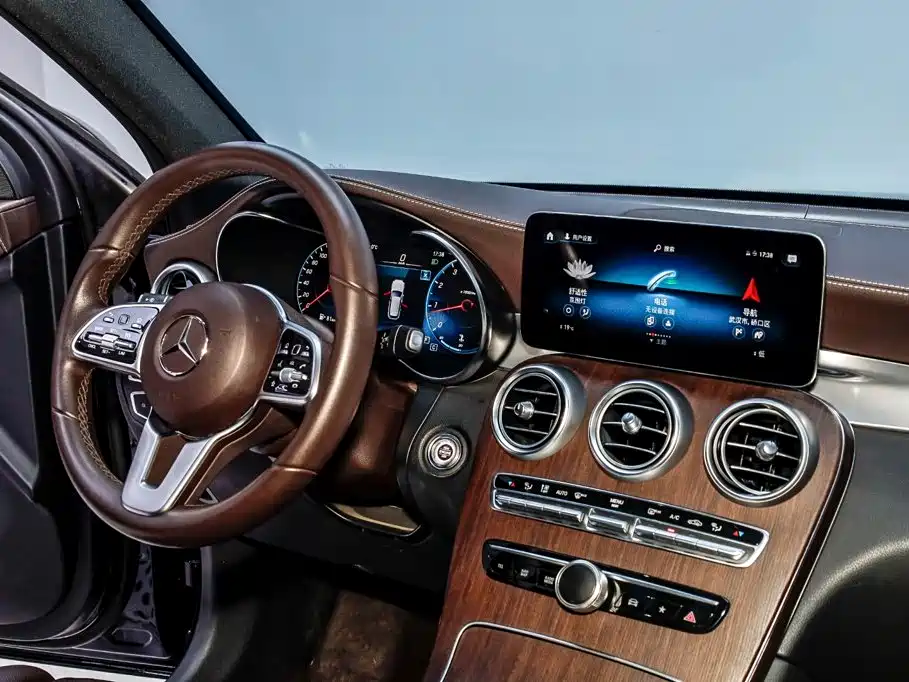 Mercedes-Benz GLC — фото 29