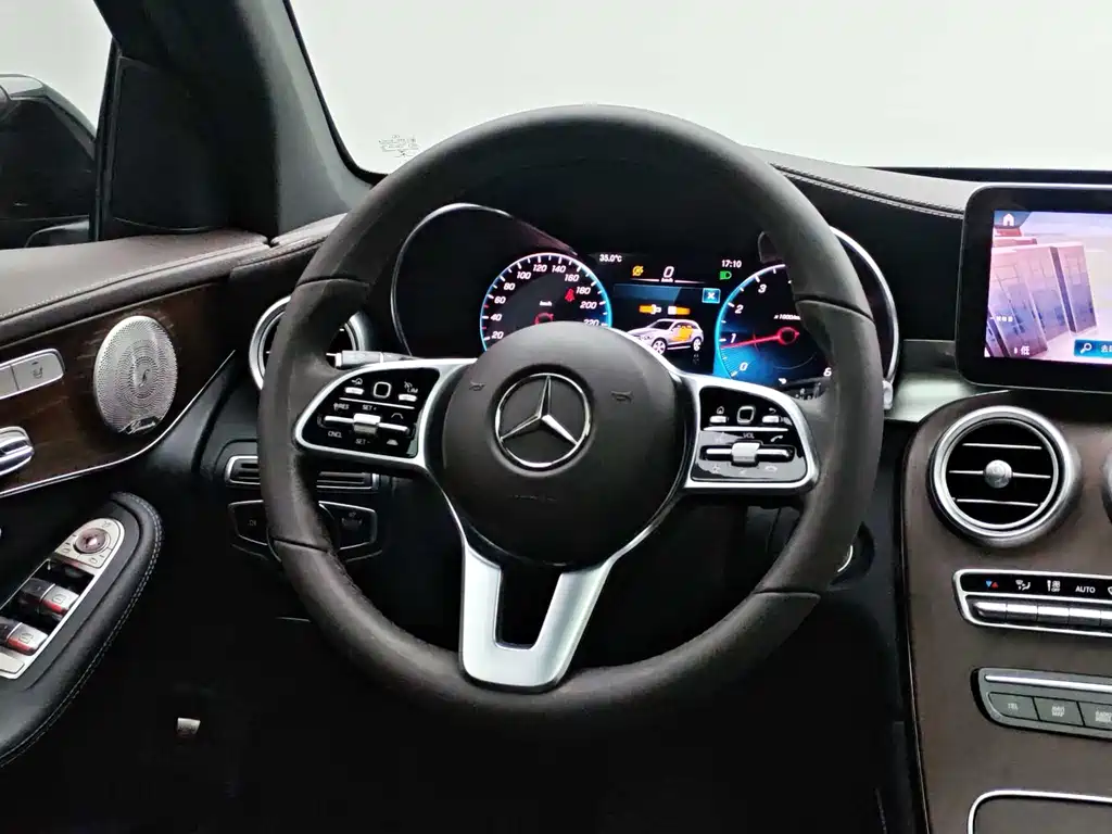 Mercedes-Benz GLC — фото 8