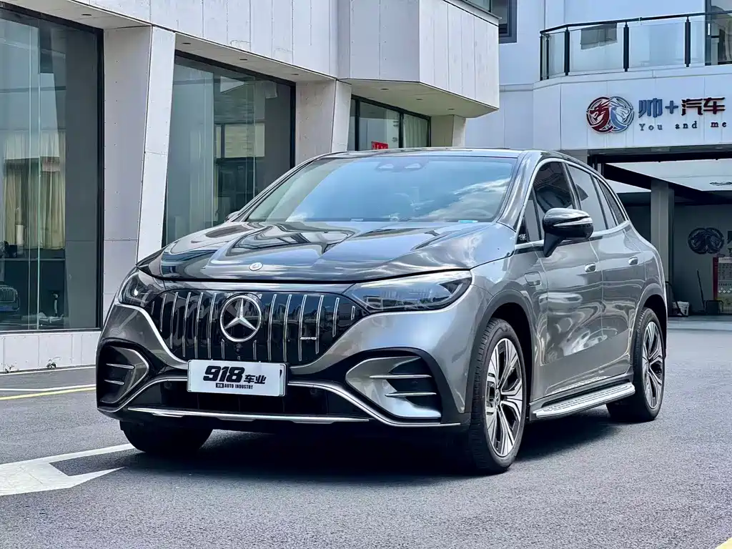 Mercedes-Benz EQE SUV — фото 3