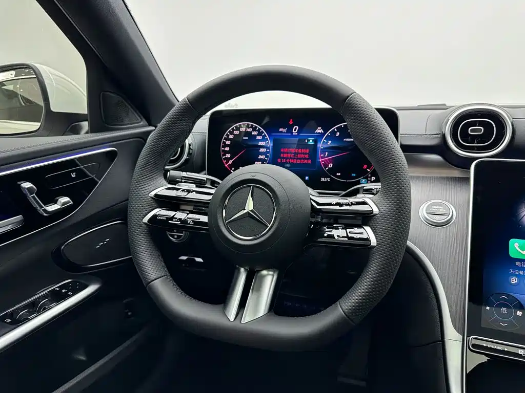Mercedes-Benz C-Class — фото 20