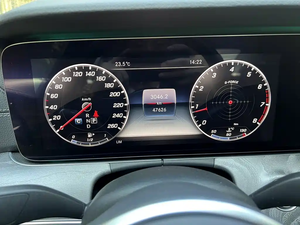 Mercedes-Benz CLS — фото 10