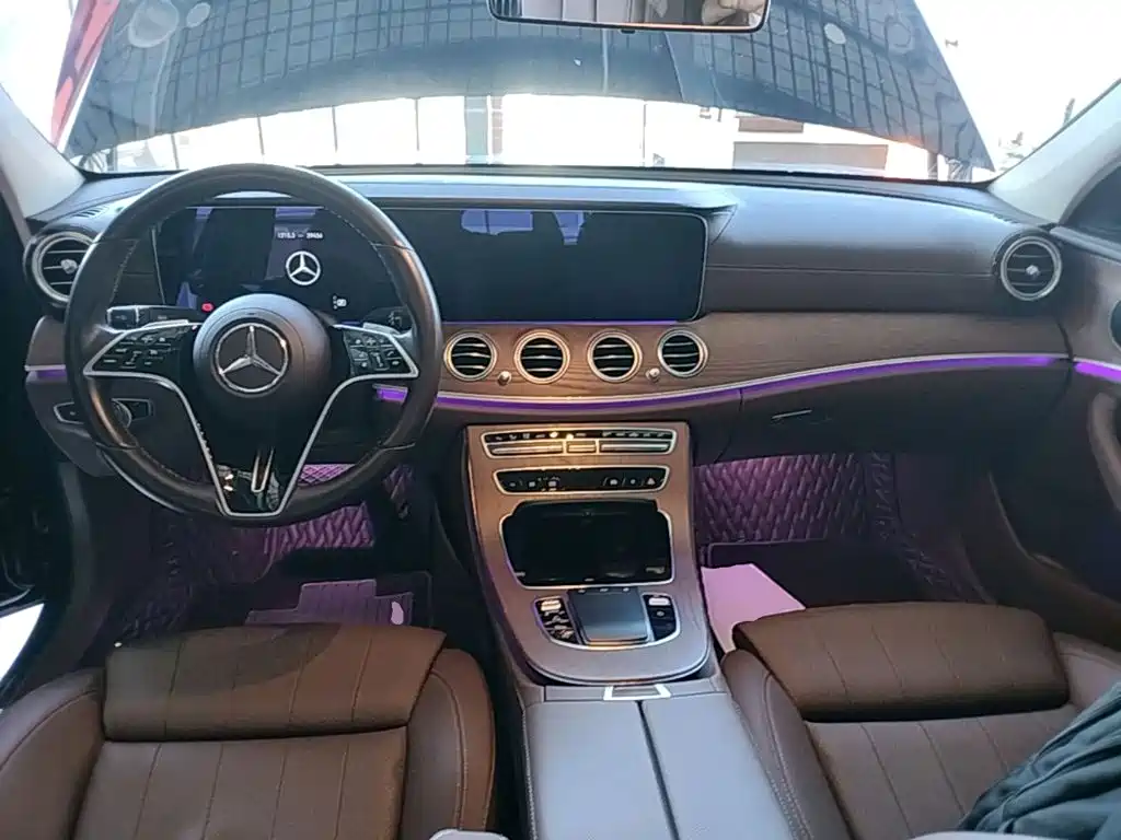 Mercedes-Benz E-Class — фото 10