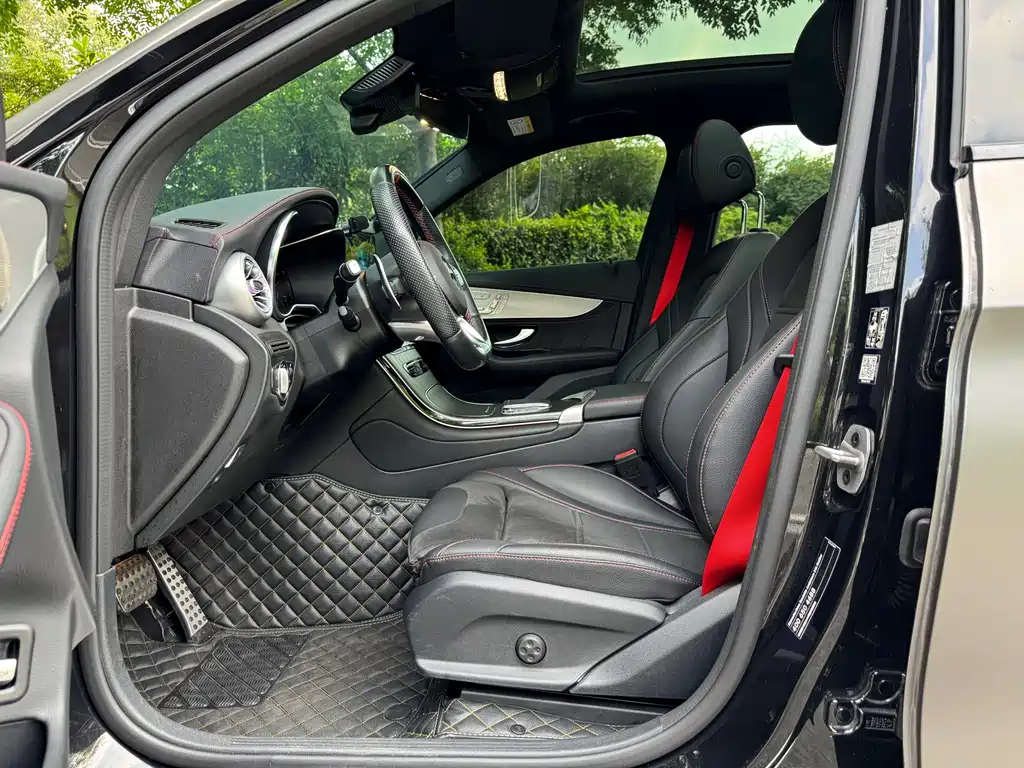 Mercedes-Benz GLC AMG — фото 9