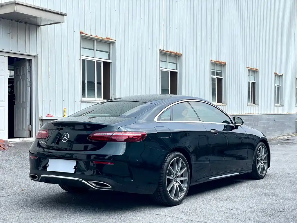 Mercedes-Benz E-Class (Import) — фото 7