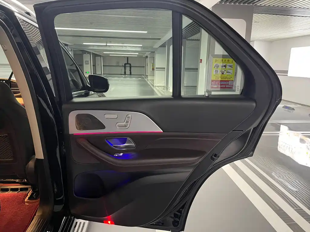 Mercedes-Benz GLE (Import) — фото 17