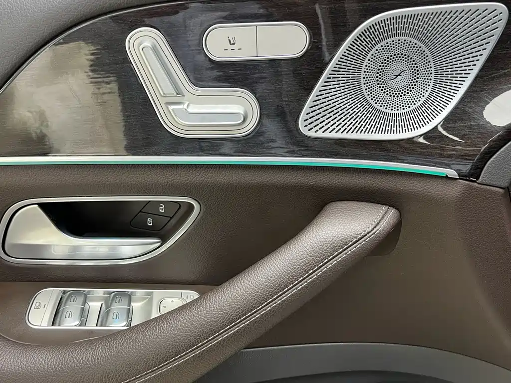 Mercedes-Benz GLE (Import) — фото 19