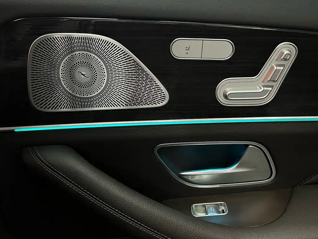 Mercedes-Benz GLE (Import) — фото 20