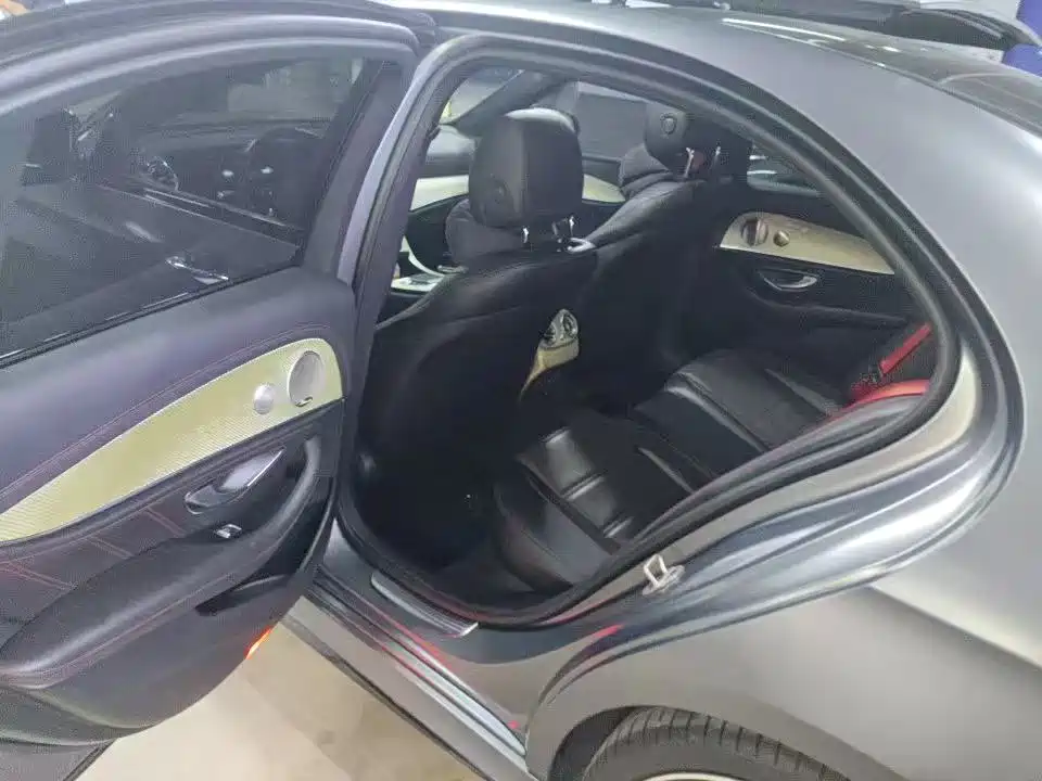 Mercedes-Benz E-Class AMG — фото 3