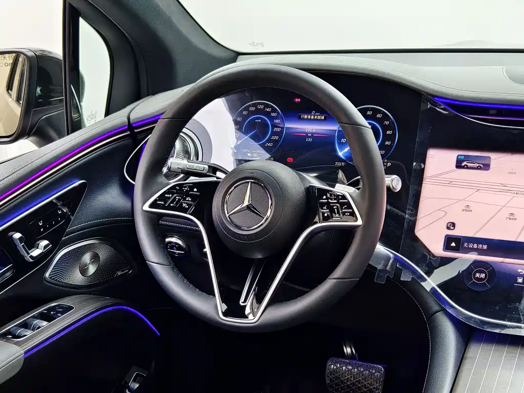 Mercedes-Benz EQS SUV — фото 14