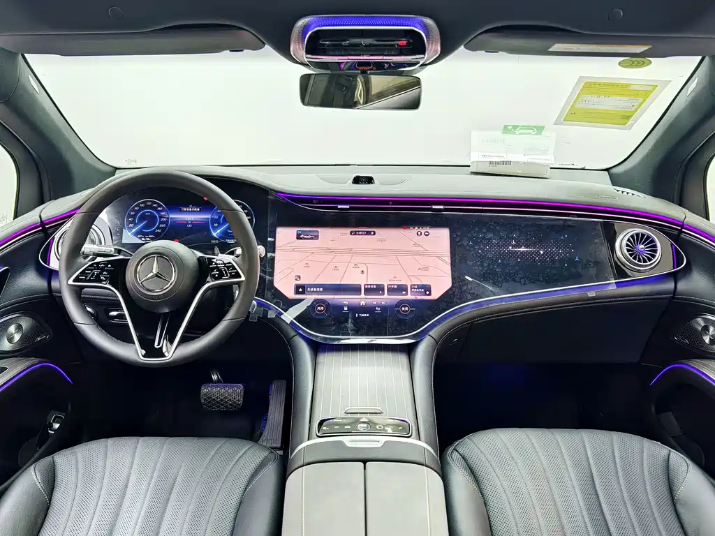Mercedes-Benz EQS SUV — фото 15