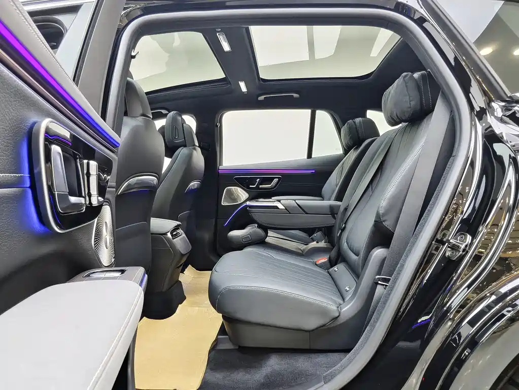 Mercedes-Benz EQS SUV — фото 9