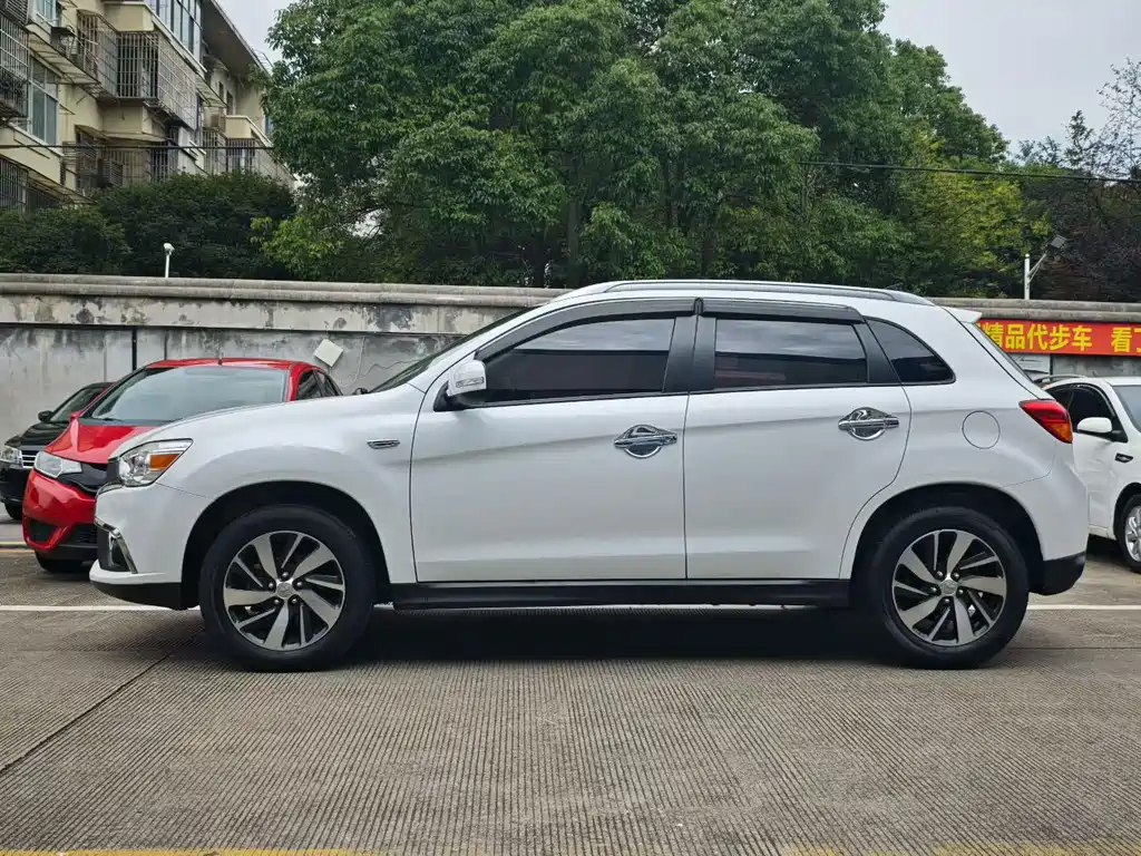 Mitsubishi ASX — фото 3