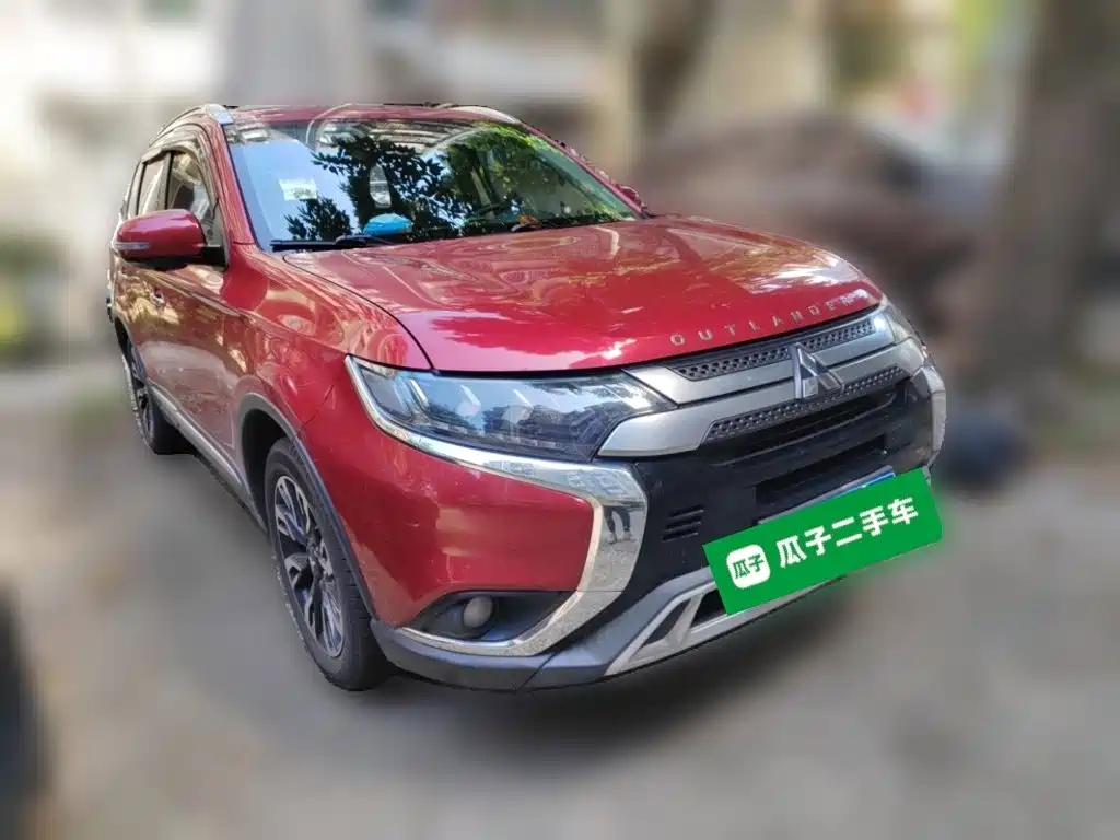 Mitsubishi Outlander — фото 3