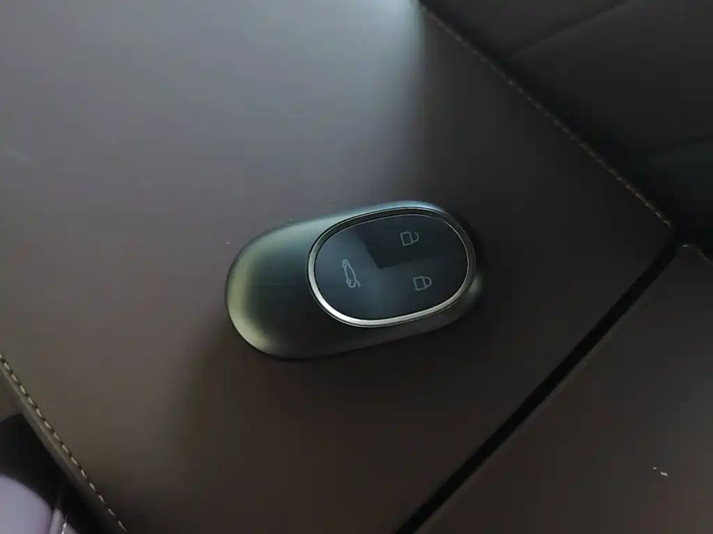 NIO EC7 — фото 9