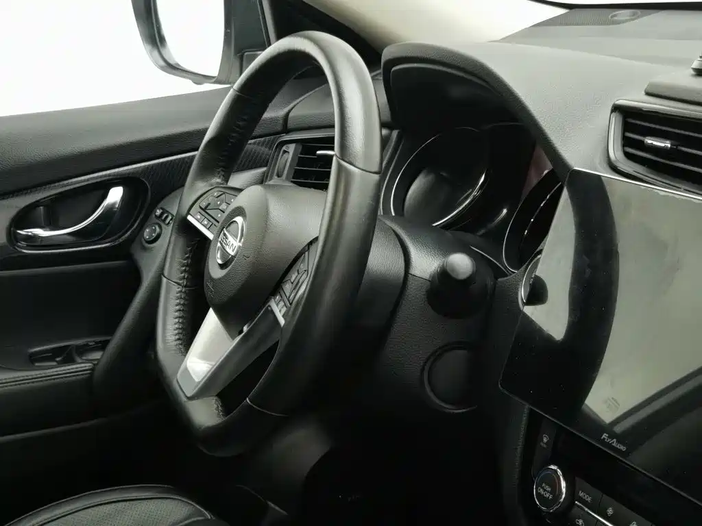 Nissan X-Trail — фото 22