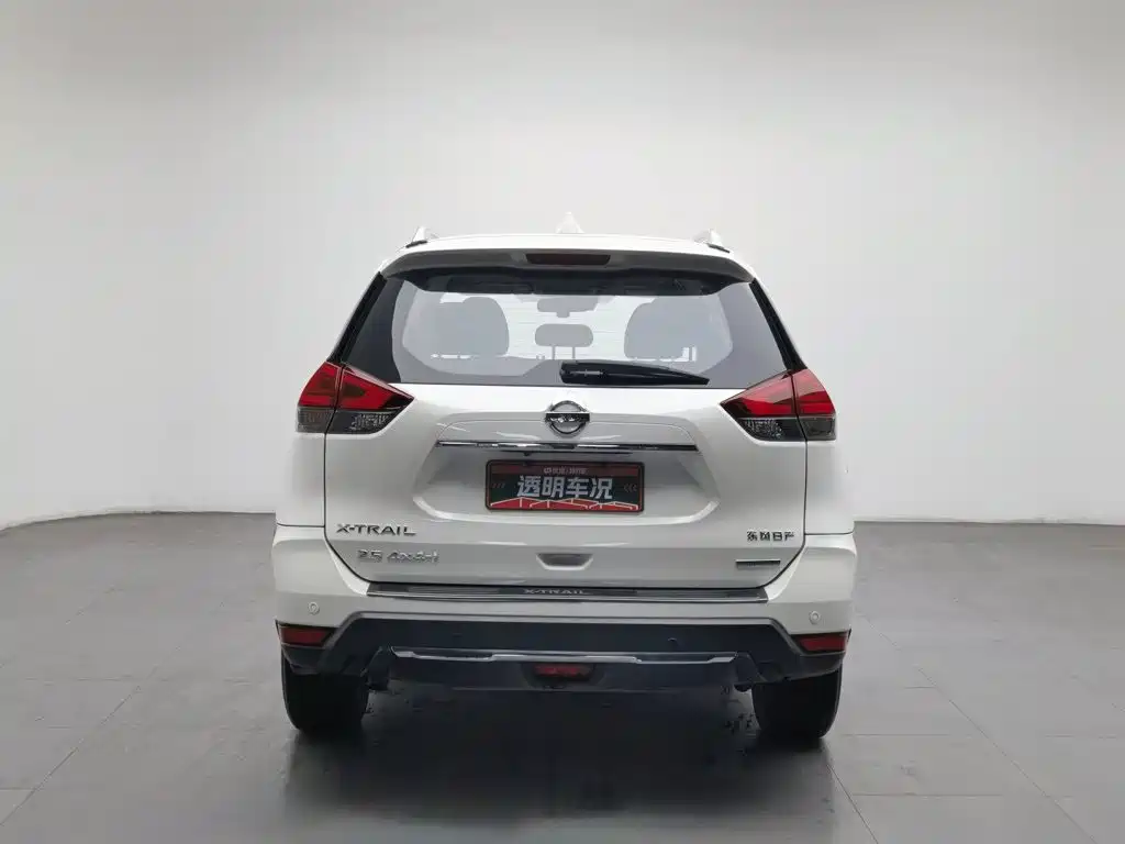 Nissan X-Trail — фото 4
