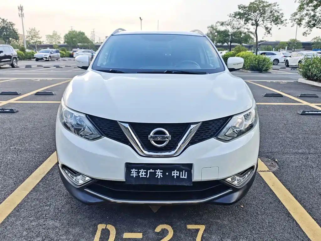 Nissan Qashqai — фото 2