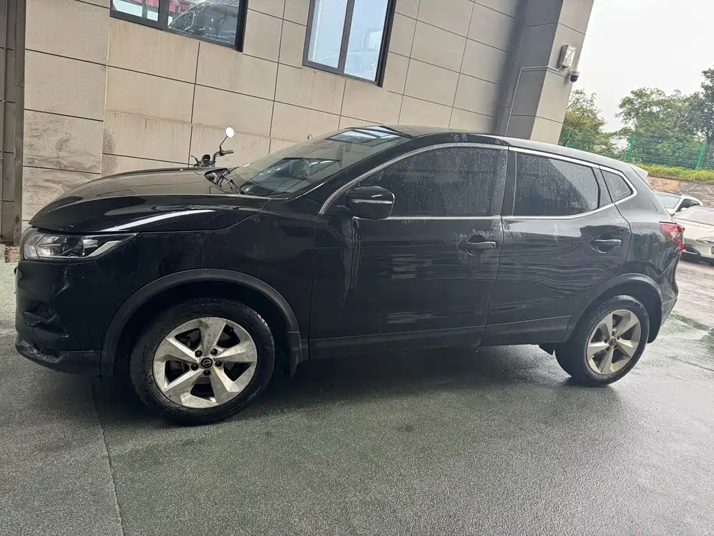 Nissan Qashqai — фото 5