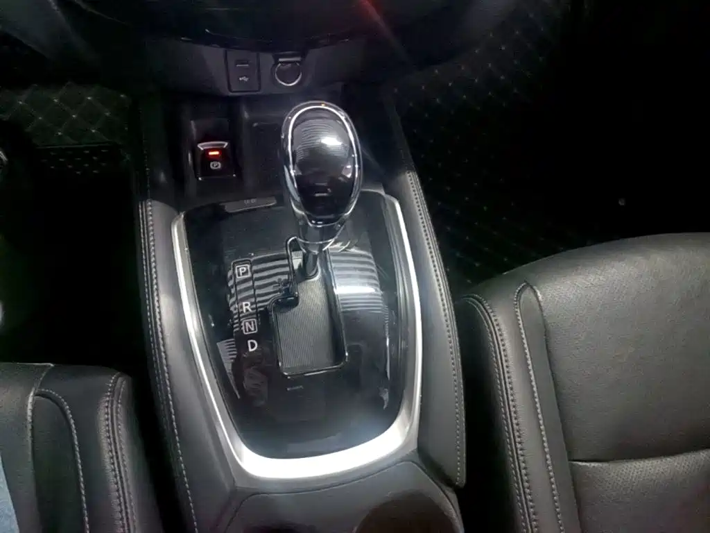 Nissan X-Trail — фото 14