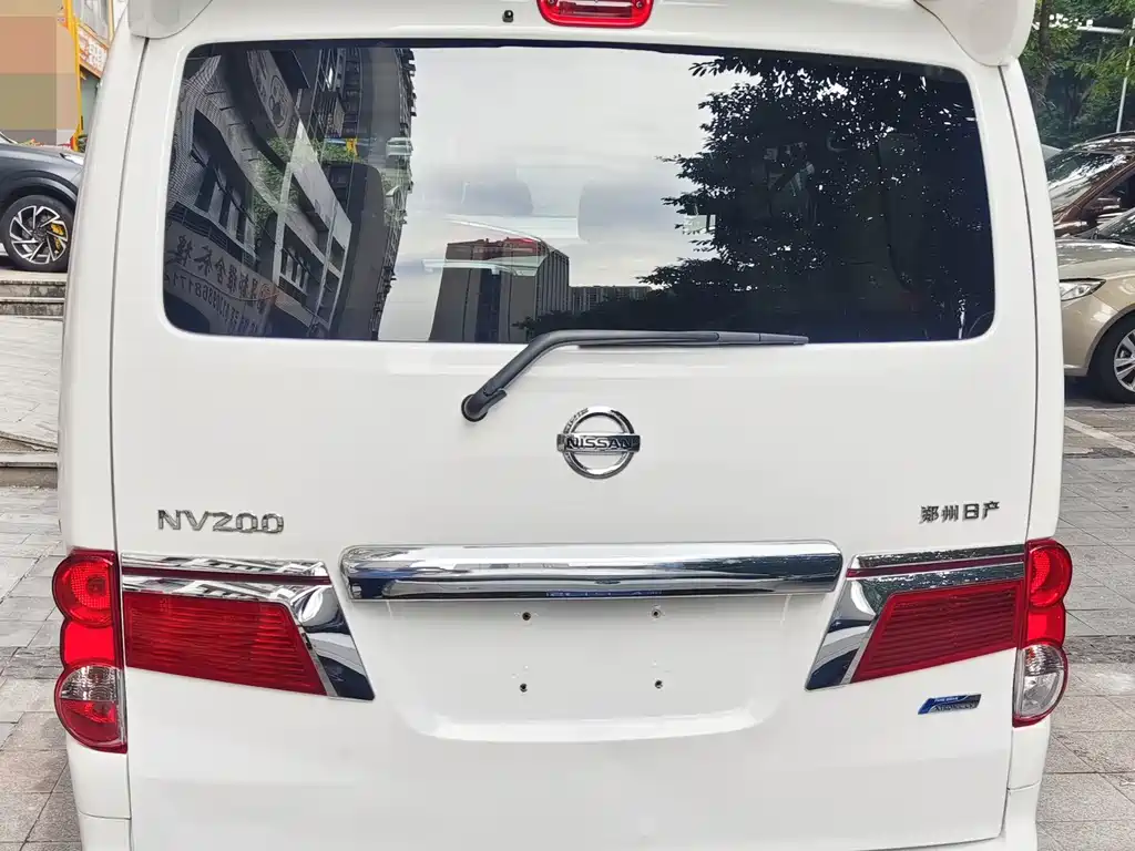 Nissan NV200 — фото 3