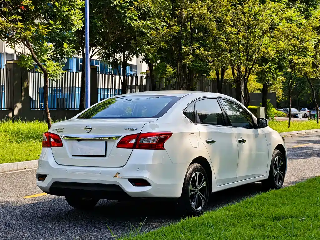 Nissan Sylphy — фото 15