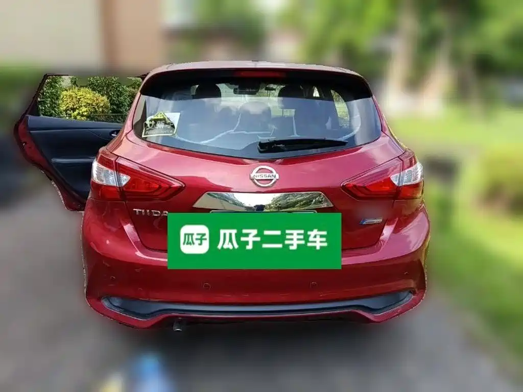 Nissan Tiida — фото 3