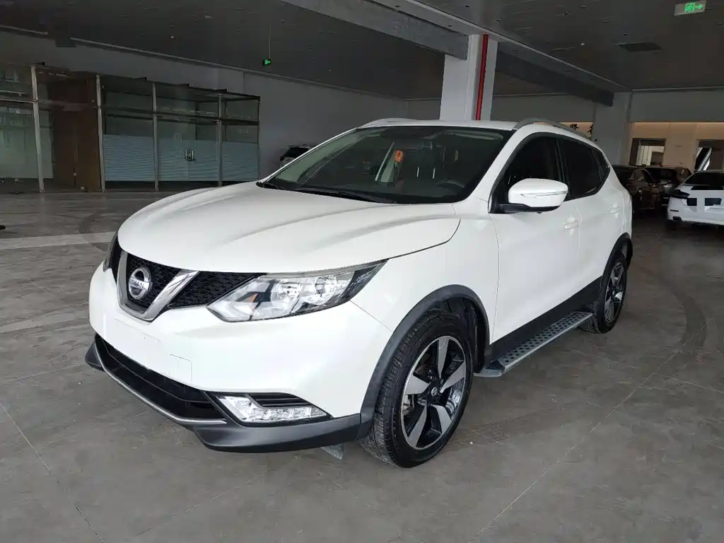 Nissan Qashqai — фото 2