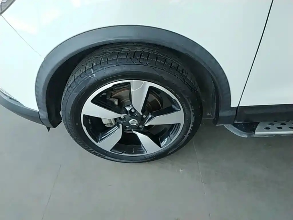 Nissan Qashqai — фото 23