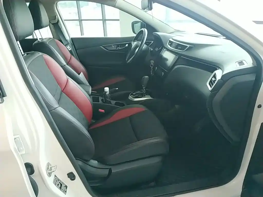 Nissan Qashqai — фото 25