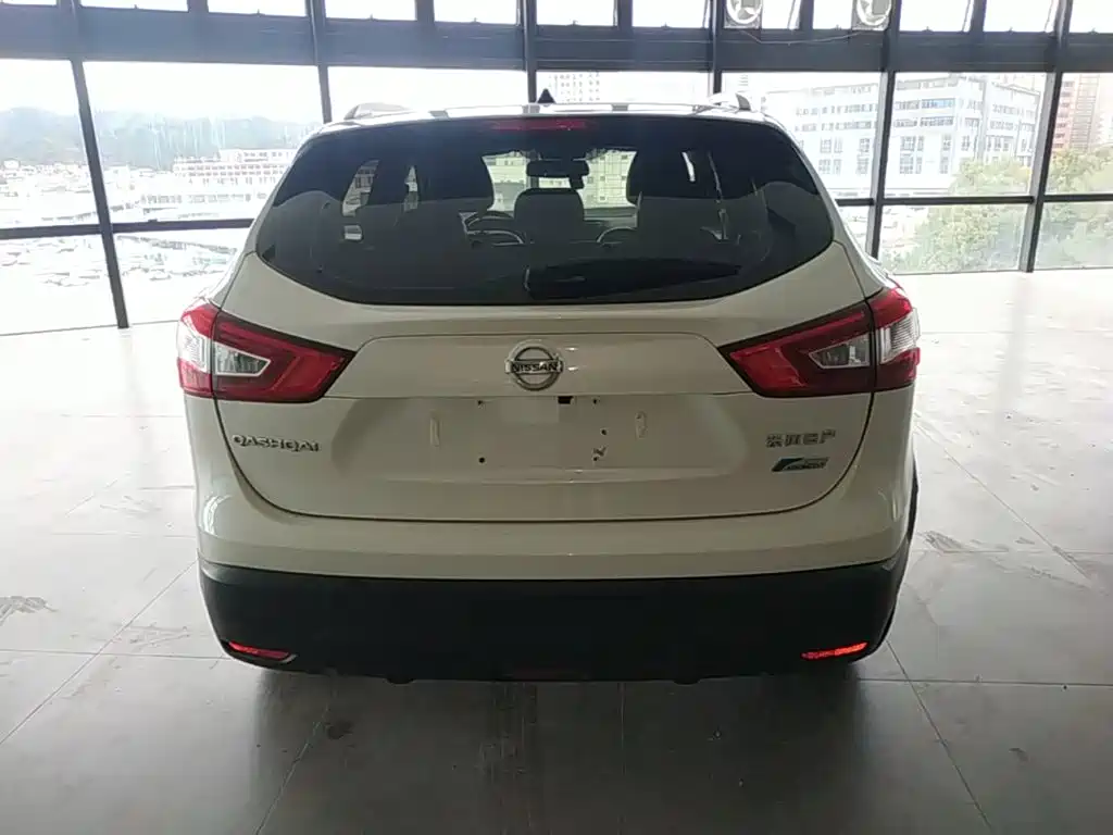 Nissan Qashqai — фото 6