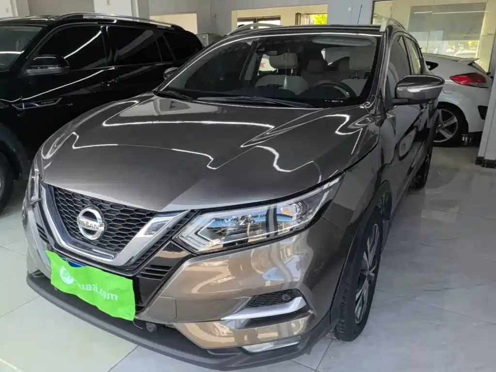 Nissan Qashqai — фото 2