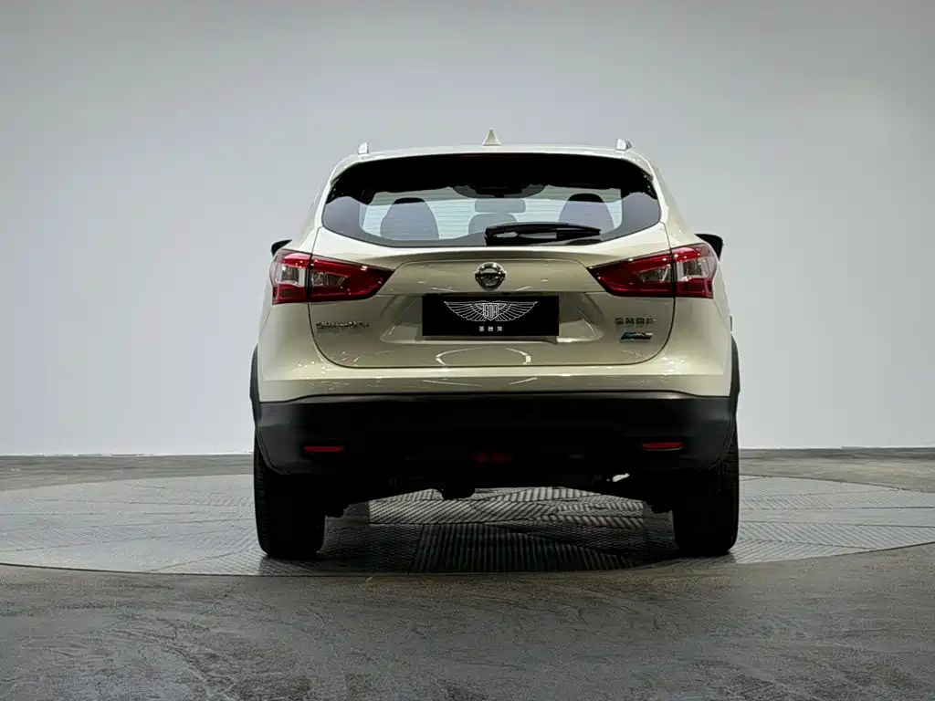 Nissan Qashqai — фото 3
