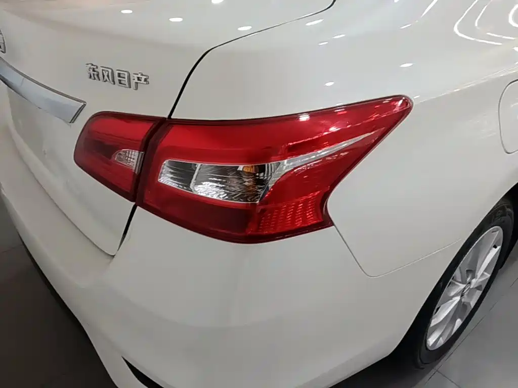 Nissan Sylphy — фото 8