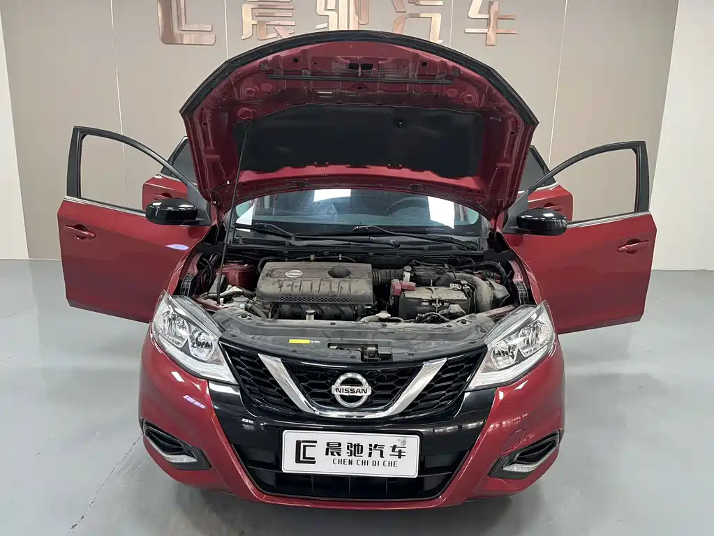 Nissan Tiida — фото 14