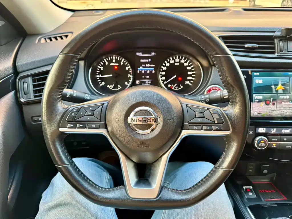 Nissan X-Trail — фото 10