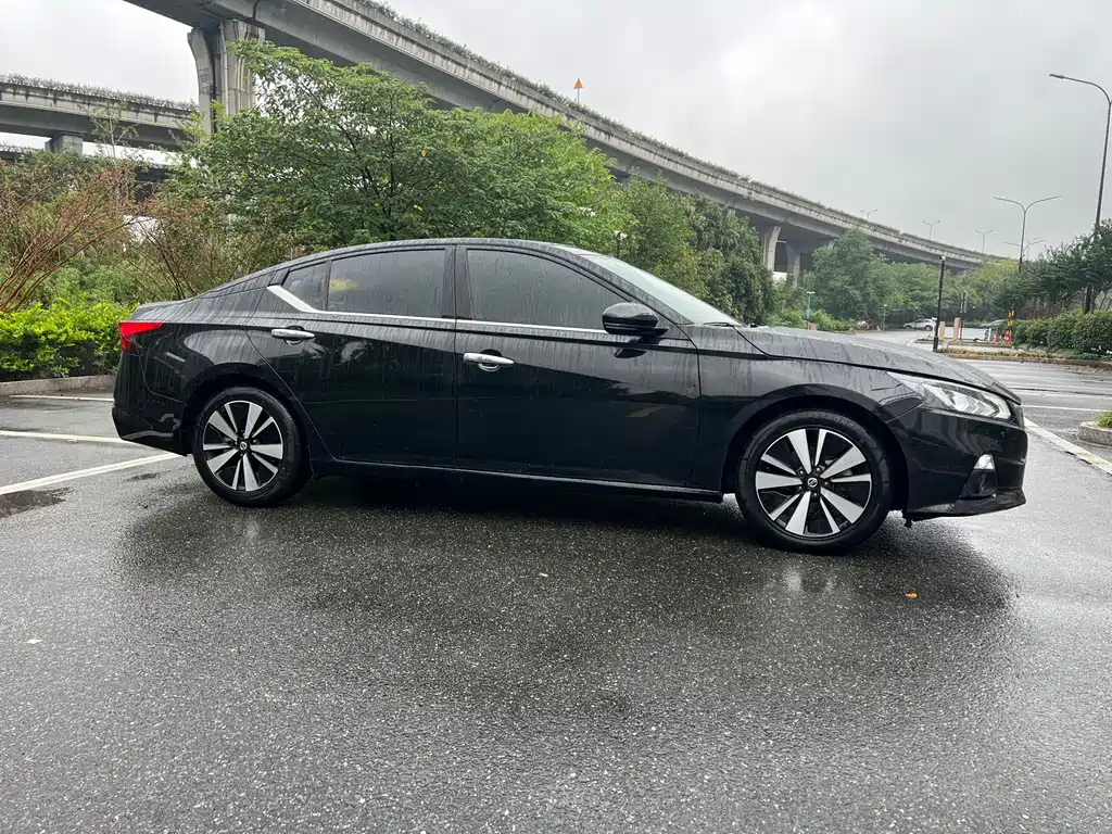 Nissan Teana — фото 4