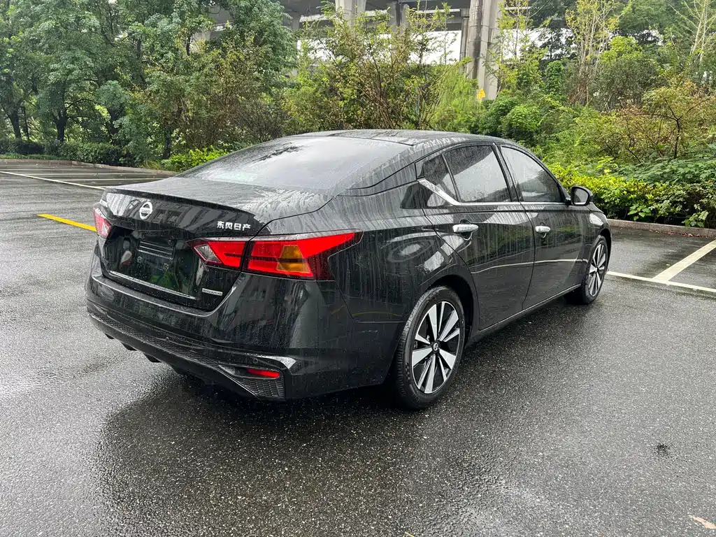 Nissan Teana — фото 9