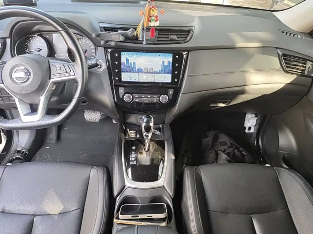 Nissan X-Trail — фото 13