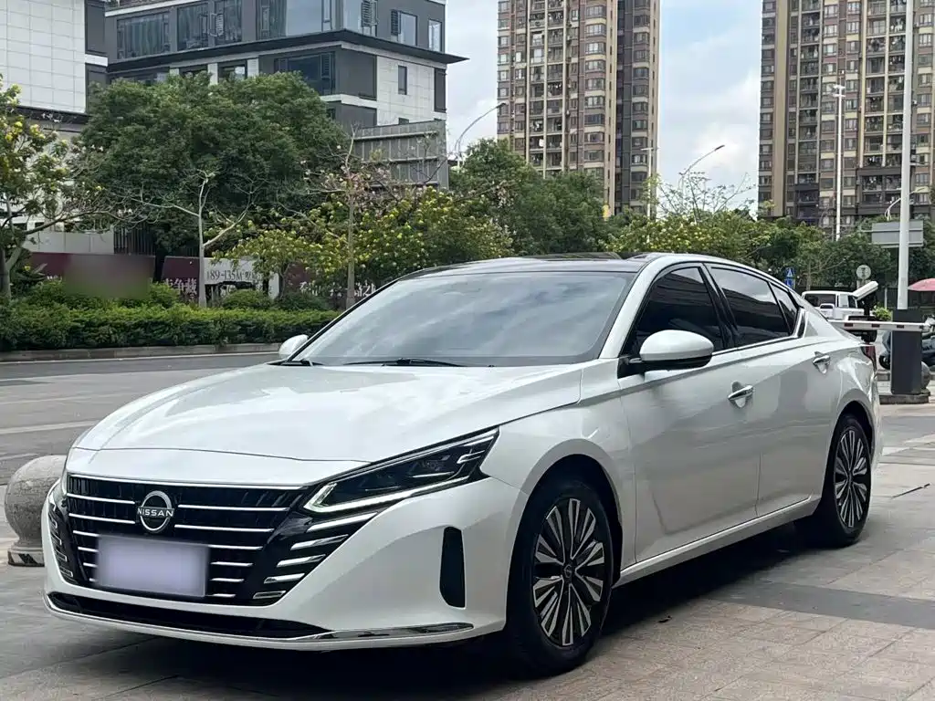 Nissan Teana — фото 2