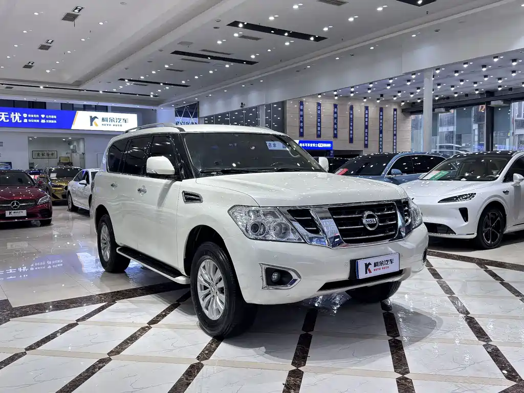 Nissan Patrol — фото 4