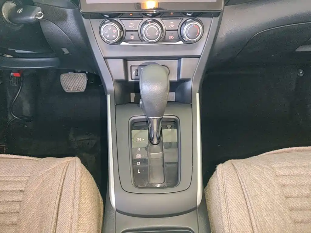 Nissan Sylphy — фото 14
