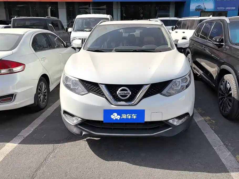 Nissan Qashqai — фото 2