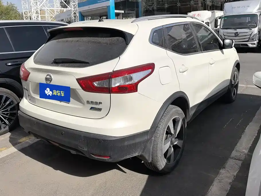 Nissan Qashqai — фото 3