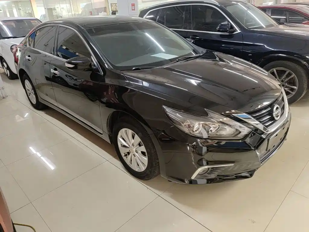 Nissan Teana — фото 4