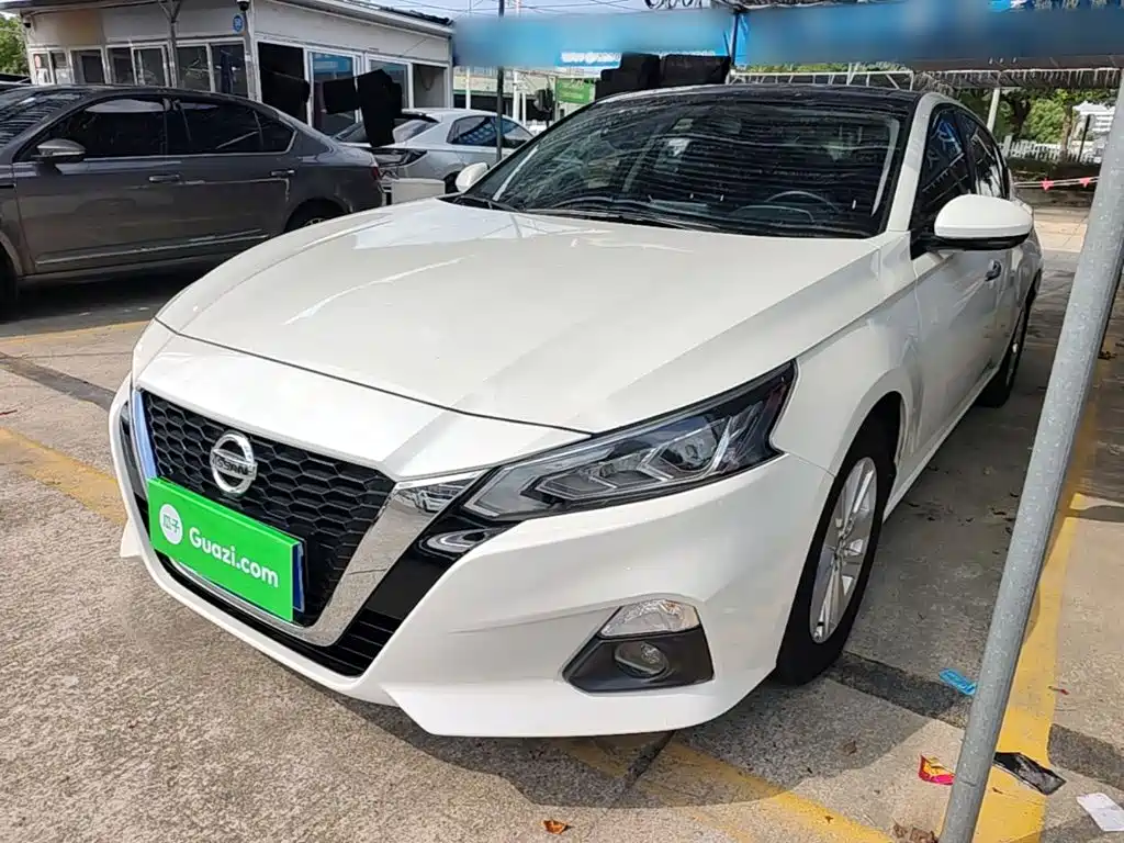 Nissan Teana — фото 2