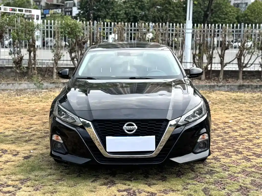 Nissan Teana — фото 2