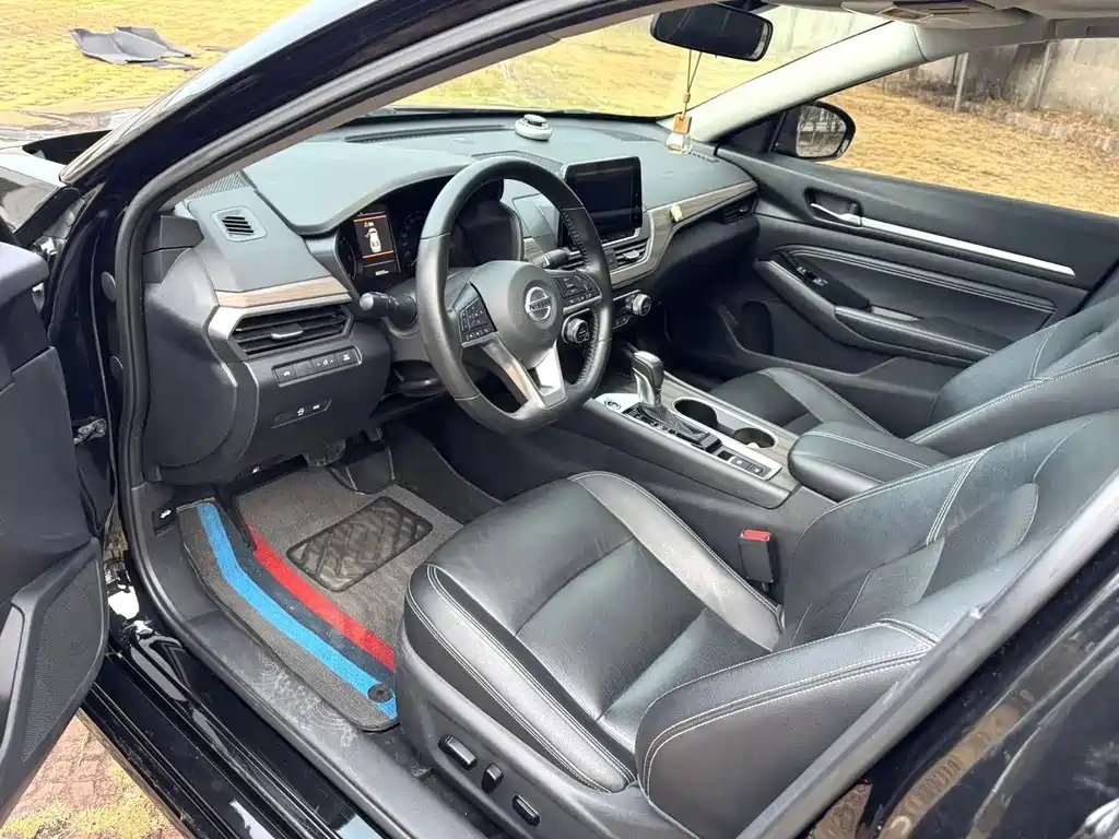 Nissan Teana — фото 4