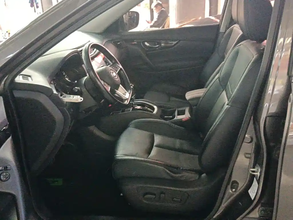 Nissan X-Trail — фото 15