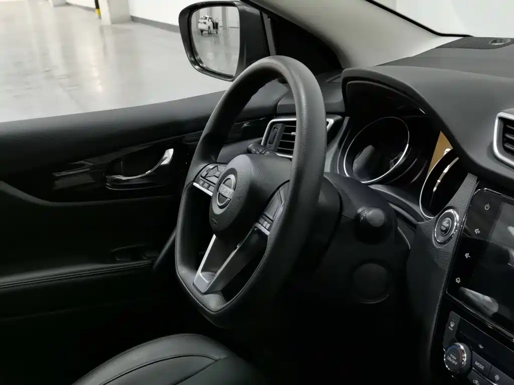 Nissan Qashqai — фото 22