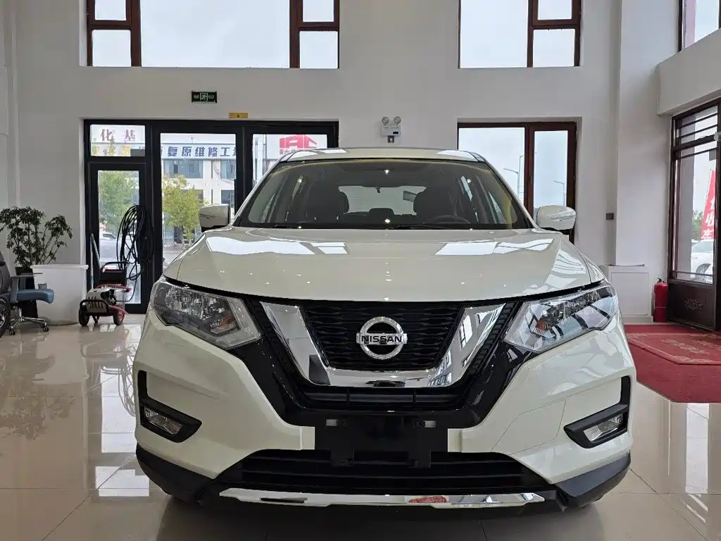 Nissan X-Trail — фото 2
